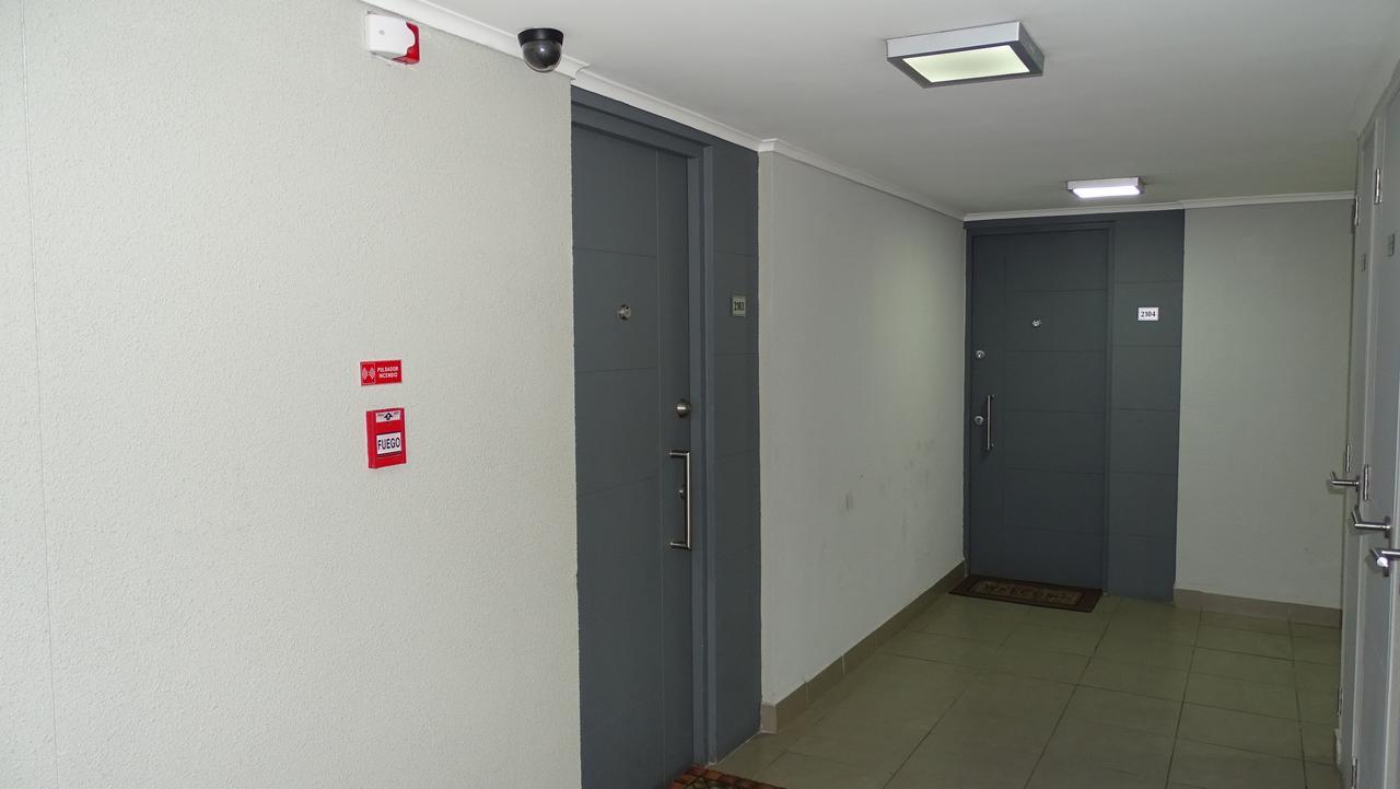 Moneda Express Apart Santiago Exterior foto